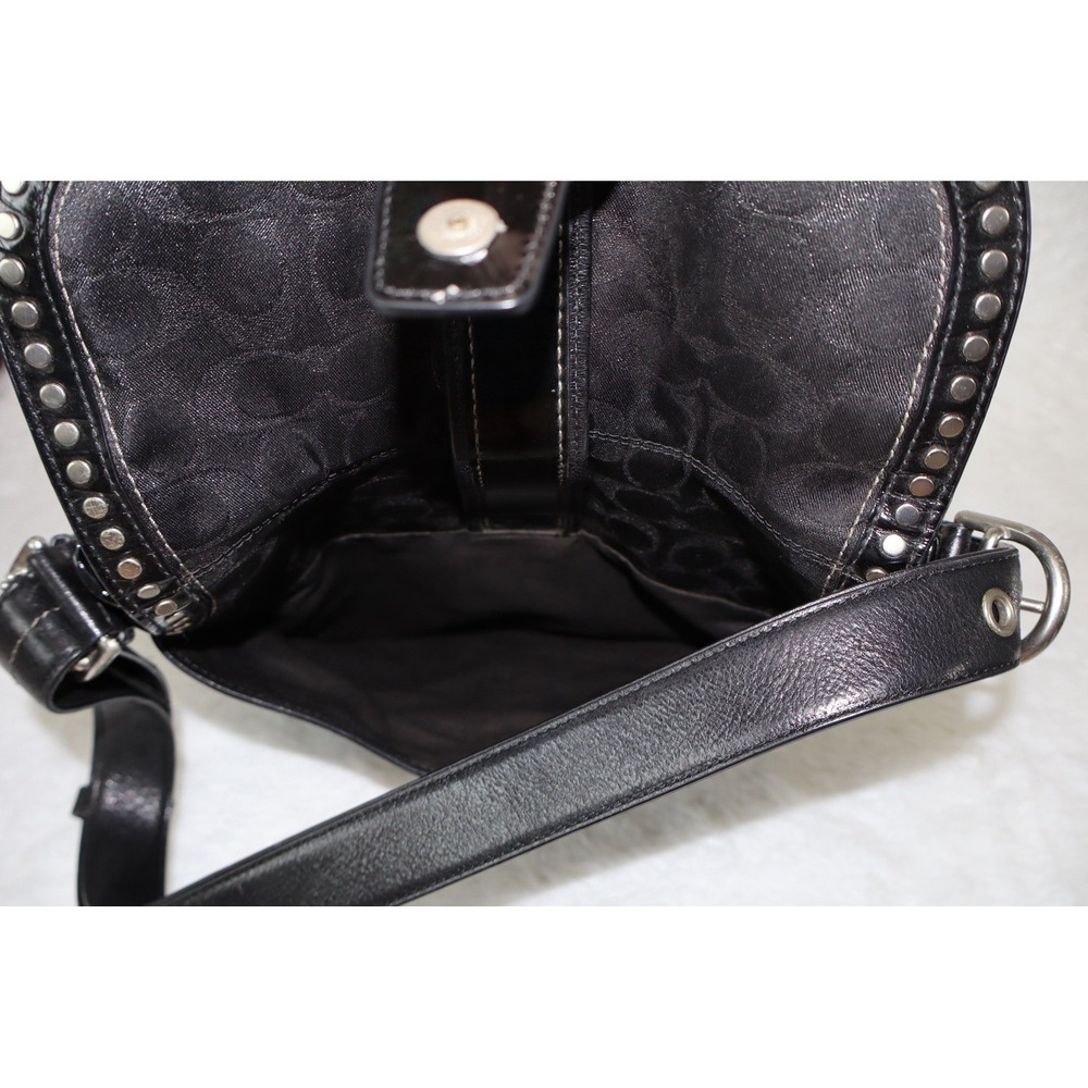 Coach F12852 Metallic Signature C Studded Flap Saddle Bag Y2K Vintage Black - Picture 9 of 10